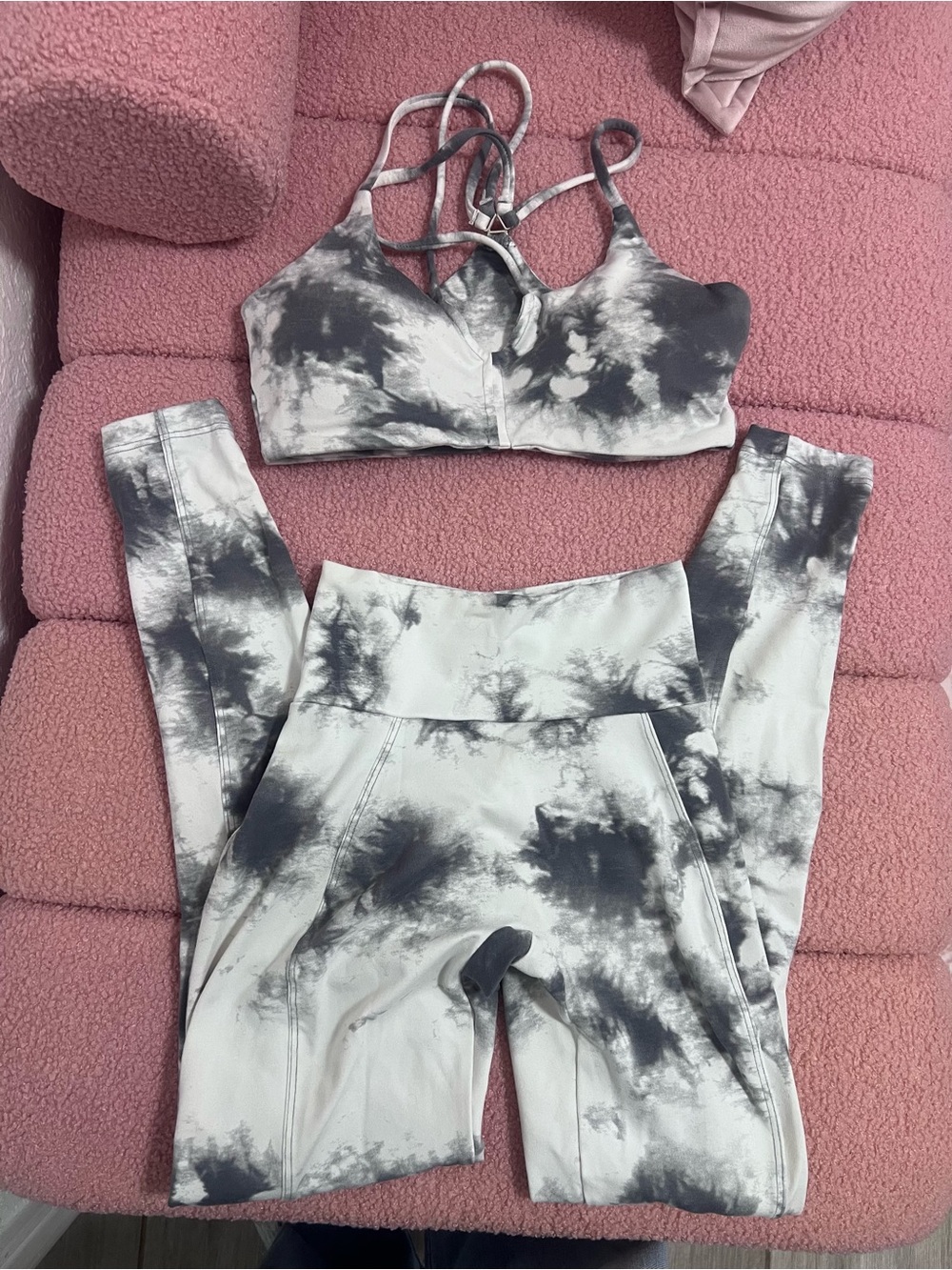 Bombshell Sportswear Tie-Dye Gray & White Set - Sports Bra S + Leggings XS